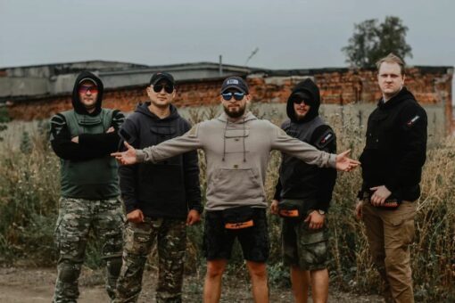 Áo hoodie Apache