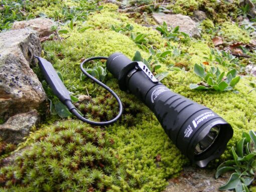 Đèn pin Armytex Predator V3 XP-L